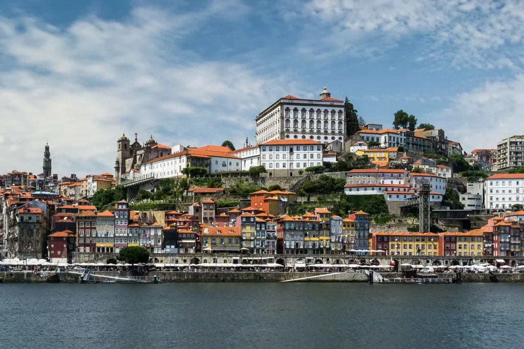 hotel occupancy rates in Porto, Portugal