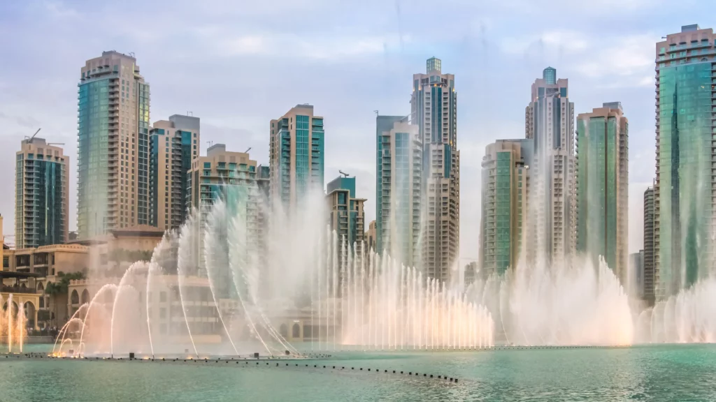 Dubai Fountains: A Mesmerizing Spectacle of Water and Light