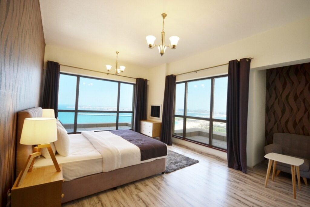 Royal Retreat: Jumeirah Beach Residence