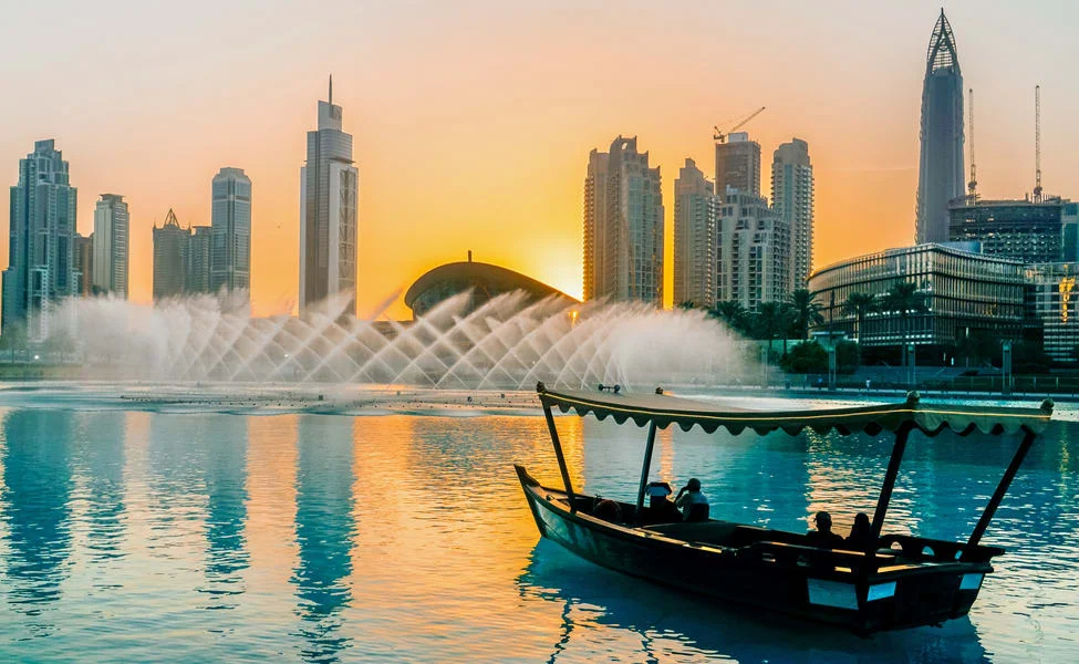 Dubai Fountain Show - Dance of Water and Light