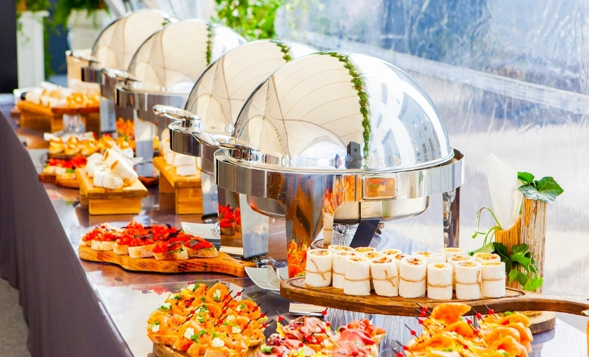 At-Home Catering Options in Dubai