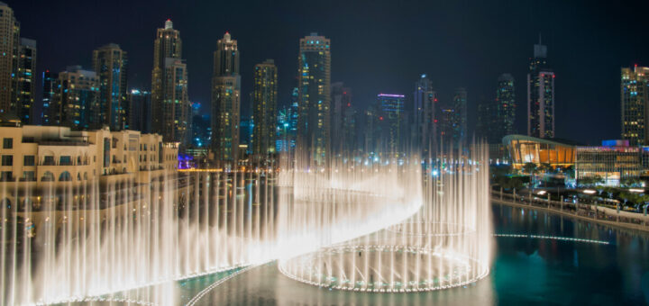 Dubai Fountains: A Mesmerizing Spectacle of Water and Light
