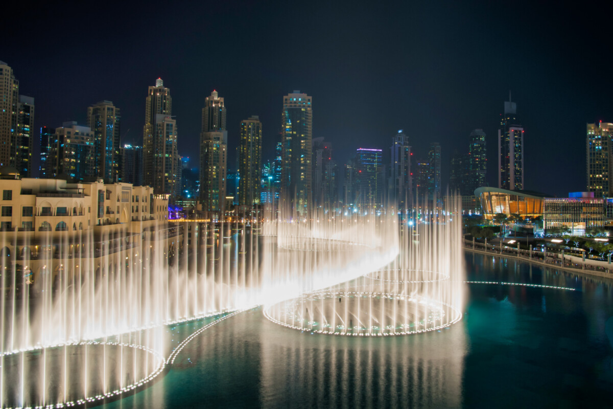 Dubai Fountains: A Mesmerizing Spectacle of Water and Light