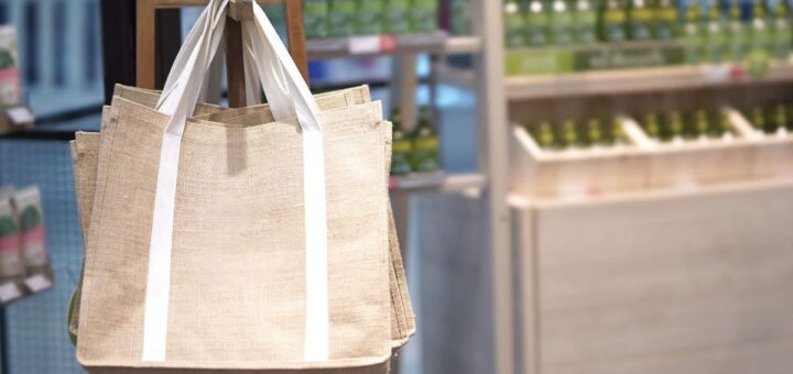 Dubai Takes a Bold Step Towards Sustainability: Ban on Single-Use Plastic Bags